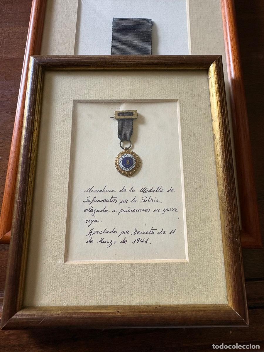 Militaria: Miniatura medalla sufrimientos