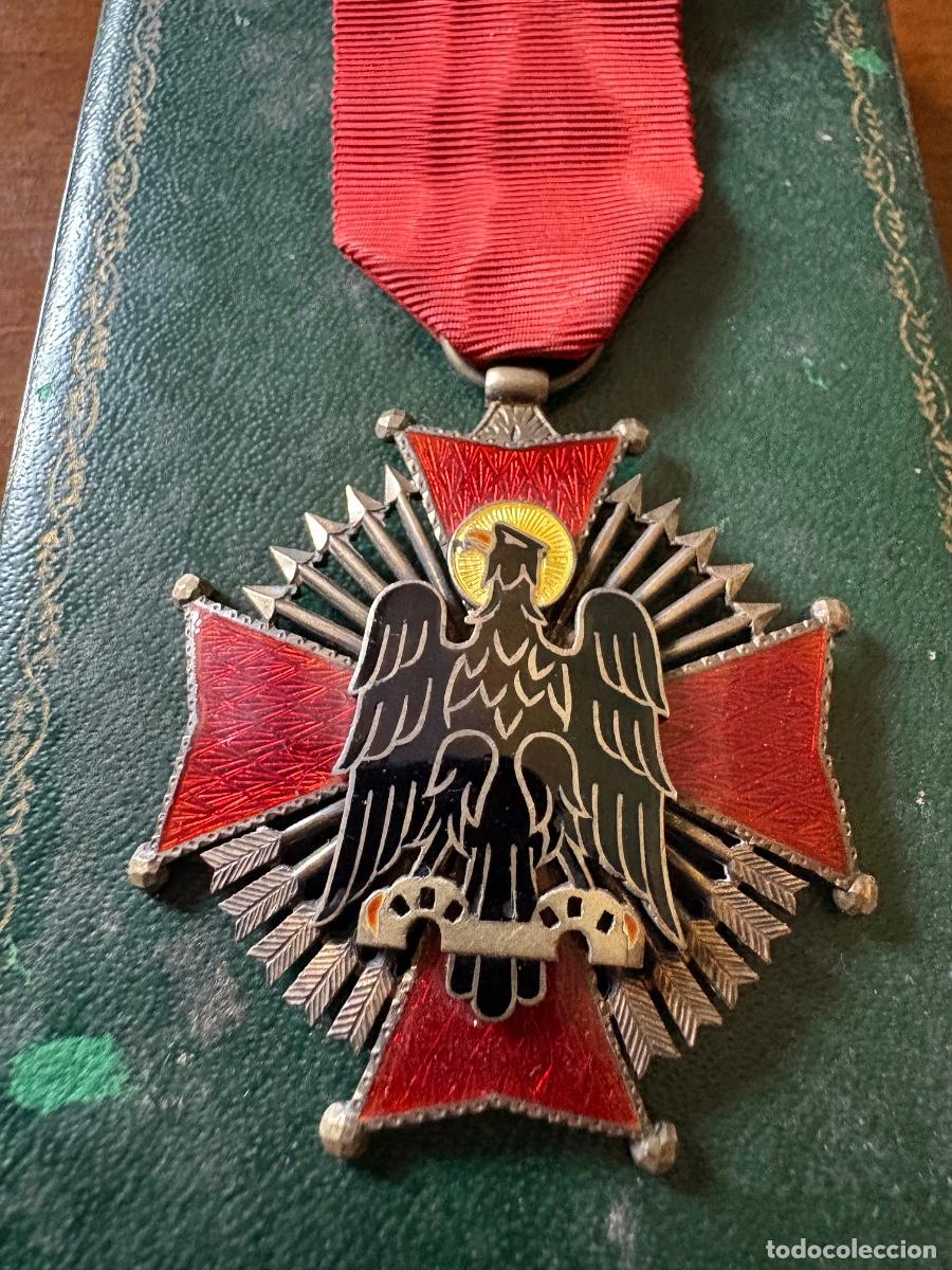 Militaria: Medalla orden de Cisneros