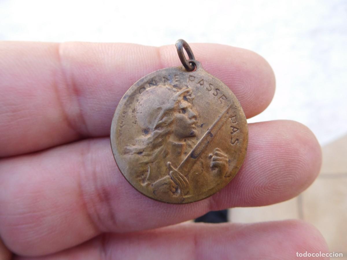 Militaria: Medalla de Verdun WW1 Francia