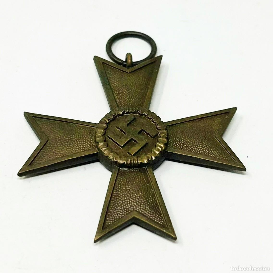 Militaria: Cruz al M&eacute;rito de Guerra 2&ordf; Clase Sin Espadas KVK 1939 Alemania IIGM