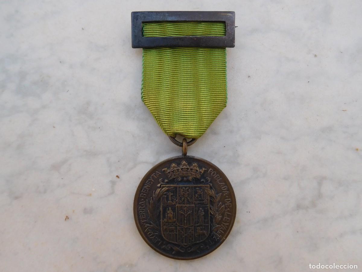Militaria: Medalla a los excombatientes de Leridanos en la guerra civil