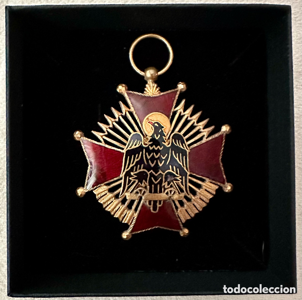 Militaria: A&ntilde;os 40, Espa&ntilde;a, General Franco, Cruz de Caballero de la Orden de Cisneros. De los primeros modelos.