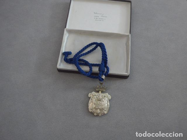 Militaria: Antigua medalla franquista original de Catedratico o degano de la Universidad, Epoca Franco.