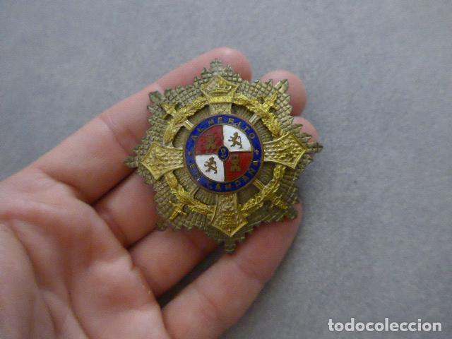 Militaria: Antigua medalla placa al merito en campa&ntilde;a, original. Guerra civil o Division Azul.