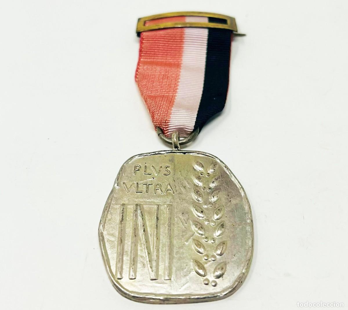 Militaria: Medalla Plus Ultra INI 25 A&ntilde;os Servicio &ndash; Completa con Cinta y Prendedor Original Plata 925