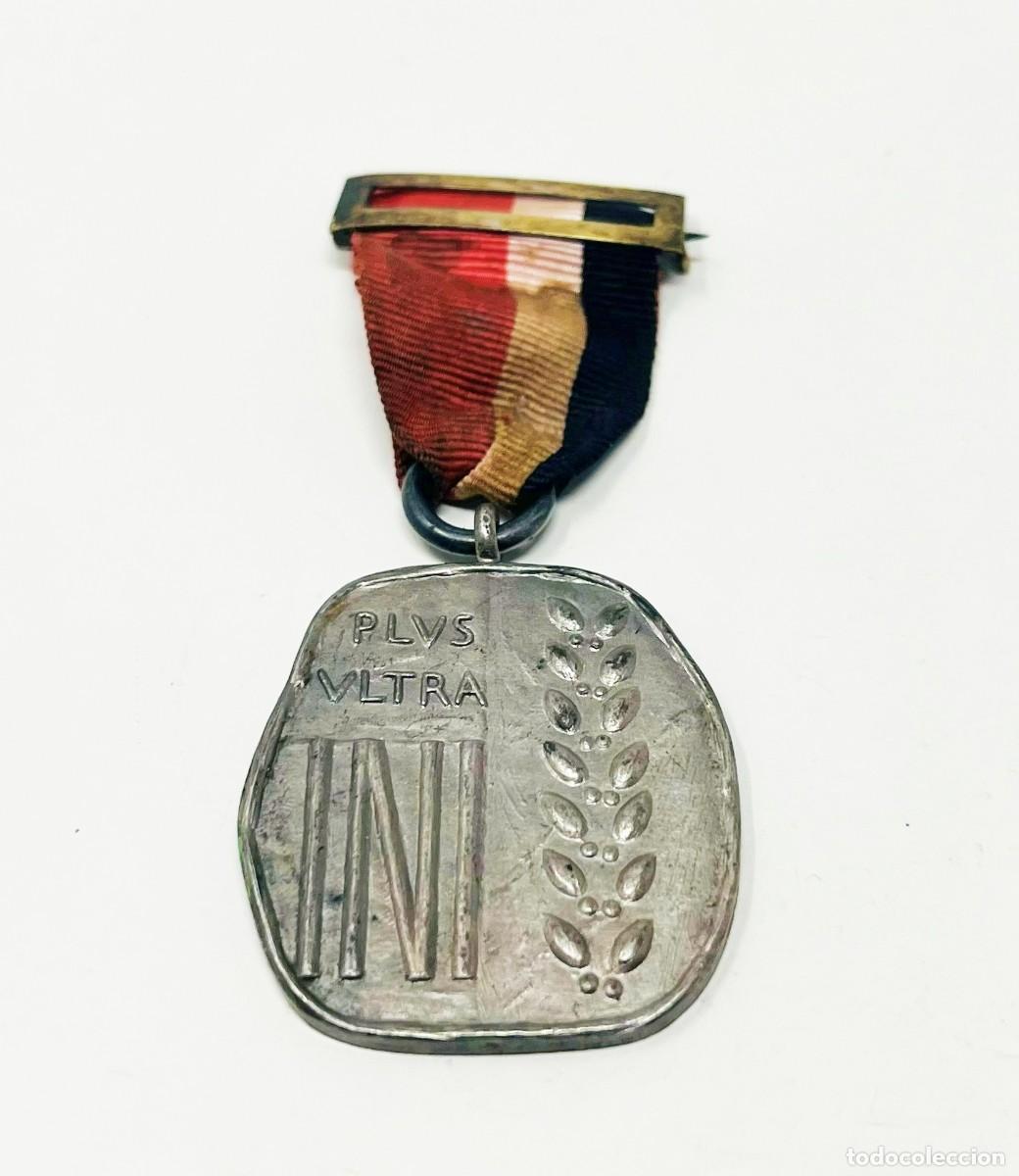 Militaria: Medalla Plus Ultra INI 25 A&ntilde;os Servicio &ndash; Variante Pesada 46,91 g Plata 925