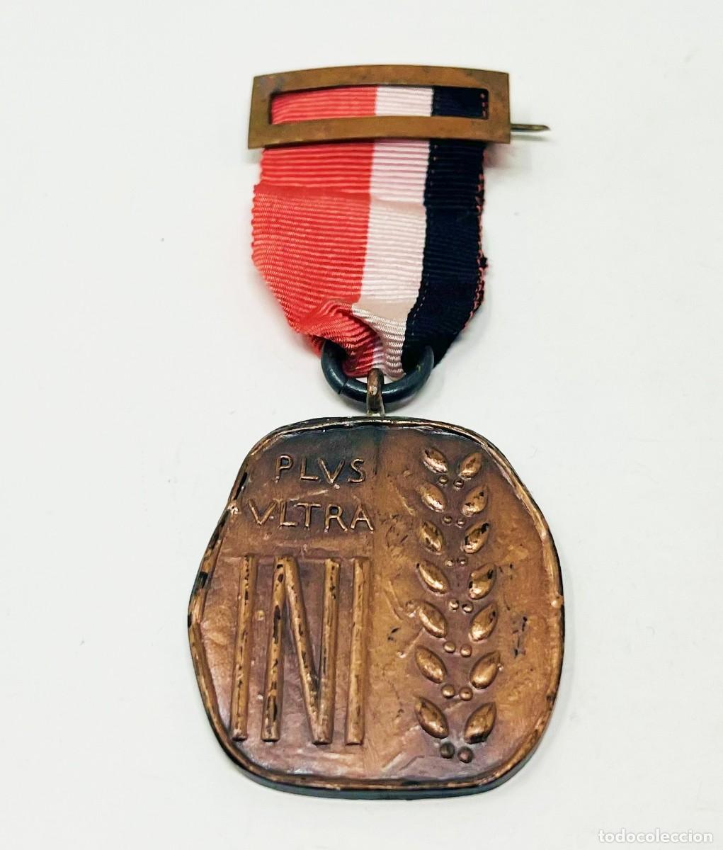 Militaria: Medalla Plus Ultra INI Bronce 20 A&ntilde;os Servicio &ndash; Completa con Cinta y Prendedor Original