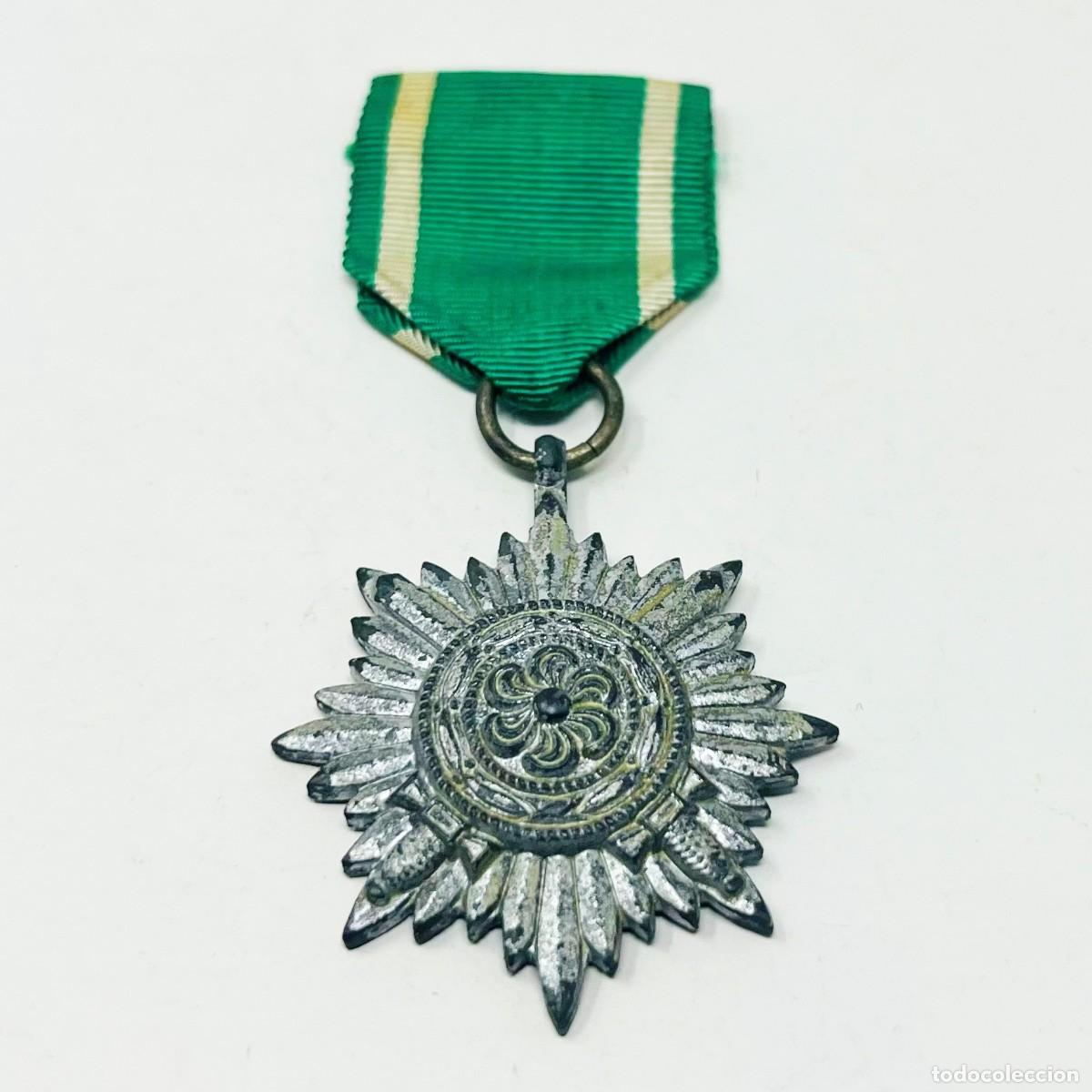 Militaria: Medalla Ostvolk 2.&ordf; Clase en Plata sin Espadas &ndash; Ostmedaille &ndash; Alemania WWII &ndash; Original