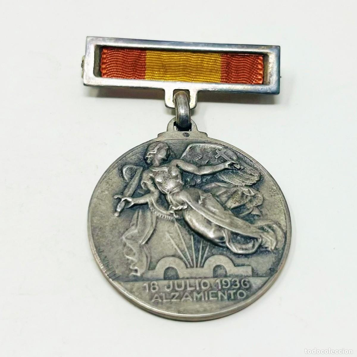 Militaria: Medalla del Alzamiento y la Victoria 1936-1939 &ndash; Plata de Ley &ndash; Guerra Civil Espa&ntilde;ola