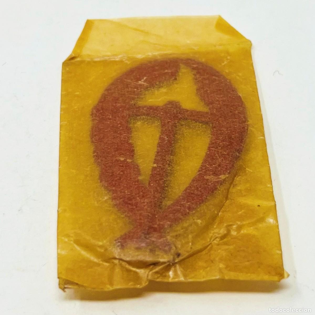 Militaria: Insignia CNS (Central Nacional Sindicalista) &ndash; Estado NOS con Bolsita Original de F&aacute;brica