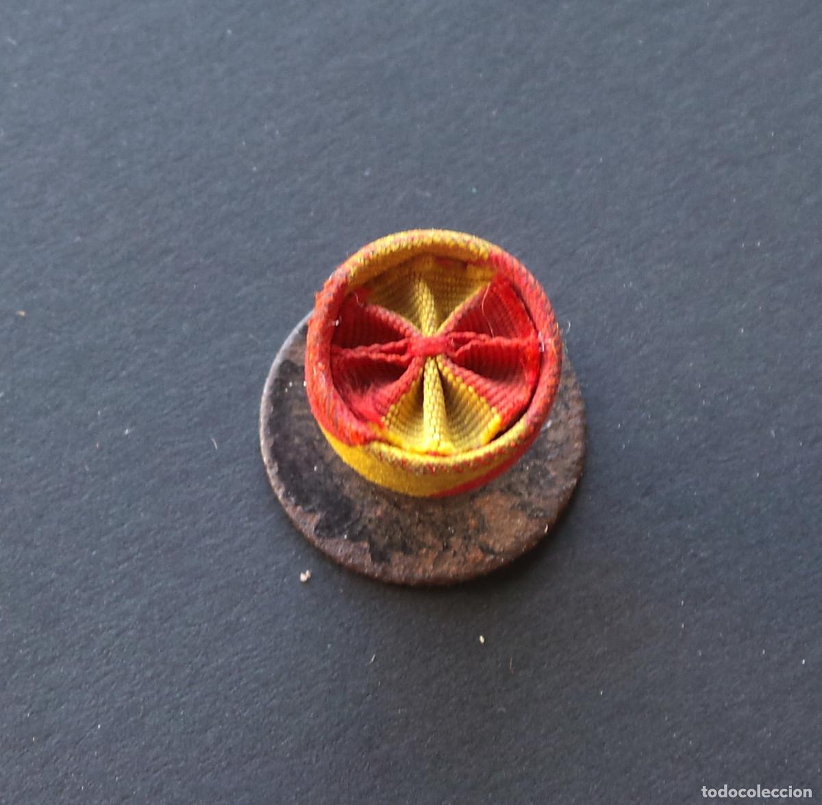 Militaria: ROSETA MILITAR BANDERA DE ESPA&Ntilde;A. M&Eacute;RITO NAVAL.