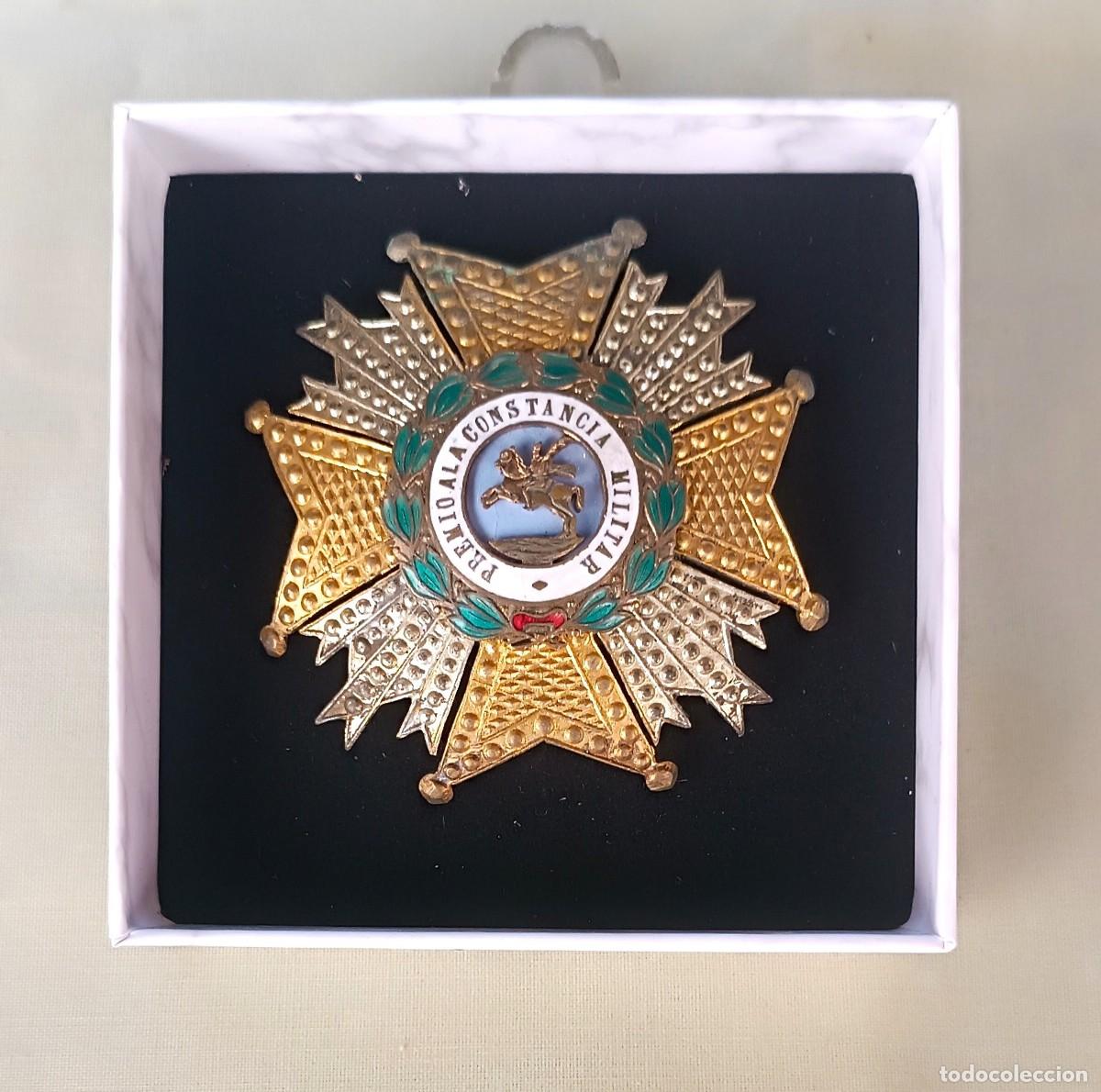 Militaria: PLACA DE SAN HERMENEGILDO. SANTO MIRANDO A LA IZQUIERDA. &Eacute;POCA REPUBLICANA.