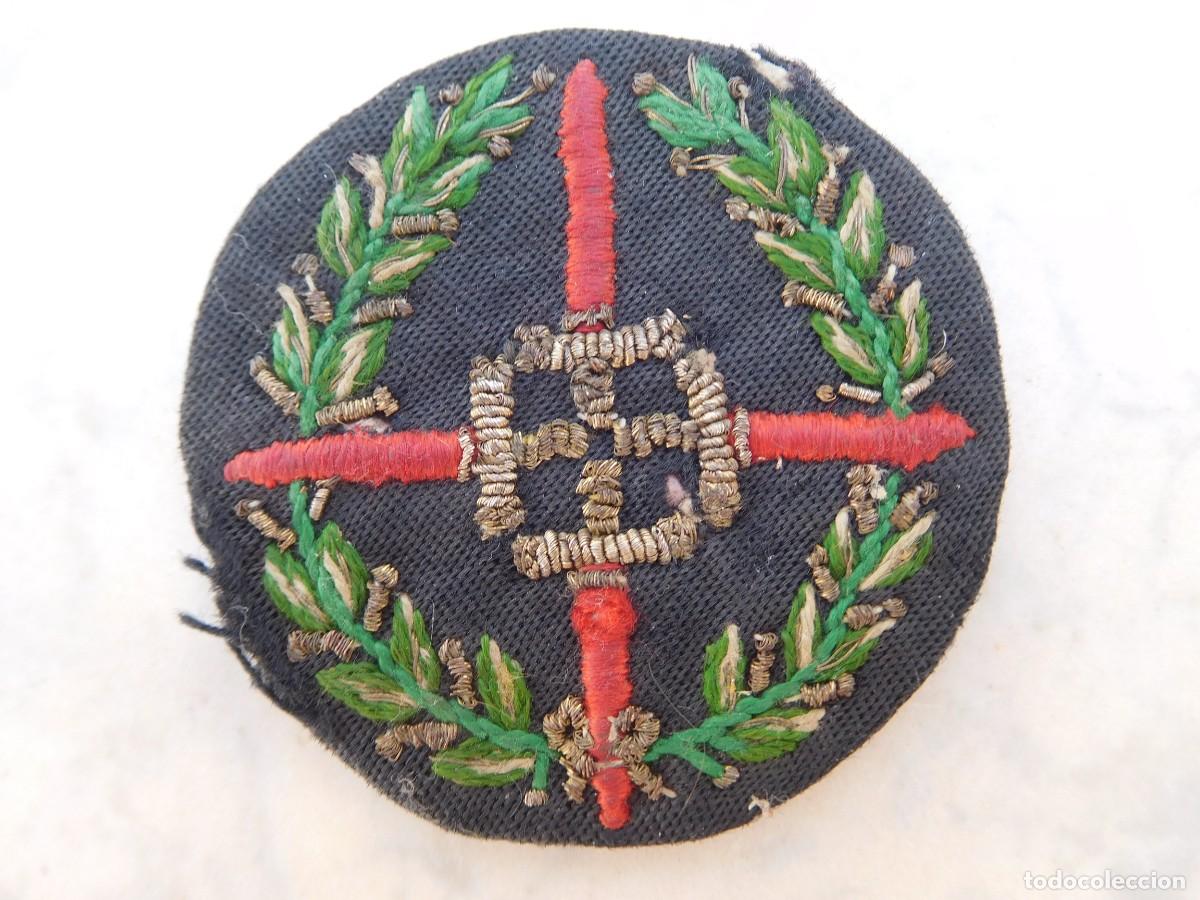 Militaria: Cruz laureada de San Fernando bordada