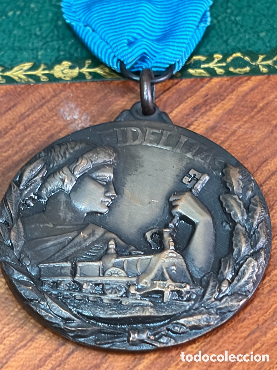 Militaria: Medalla Categor&iacute;a Bronce - Premio a la Fidelidad - RENFE -