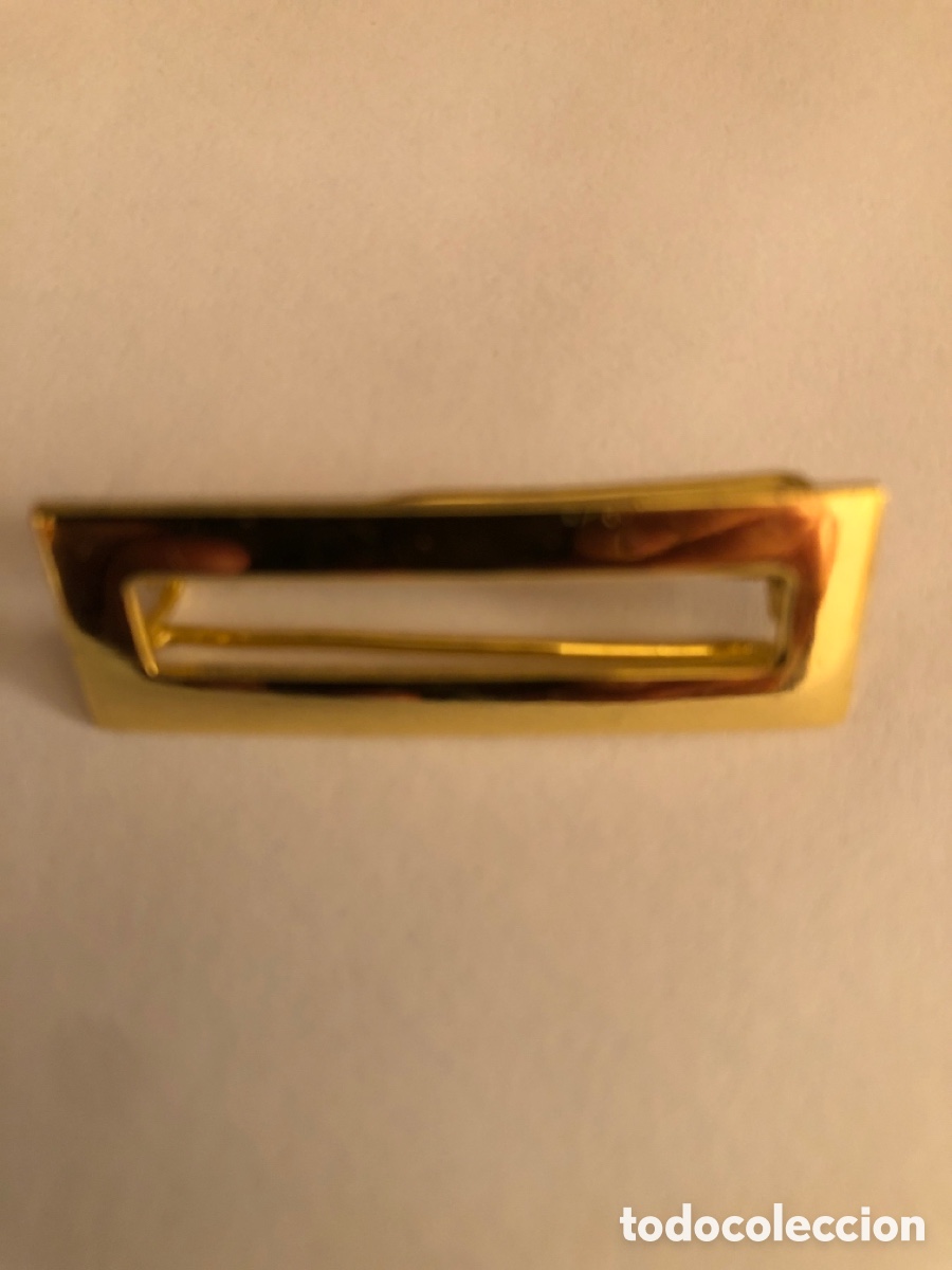 Militaria: PRENDEDOR O AGUJA PARA MEDALLA. Dorado
