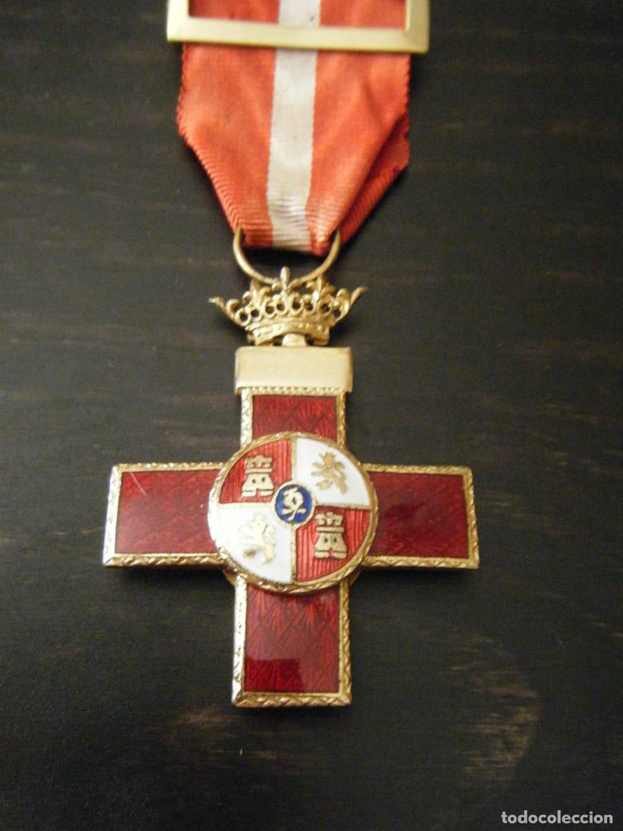 Militaria: CRUZ DEL M&Eacute;RITO MILITAR, DISTINTIVO ROJO