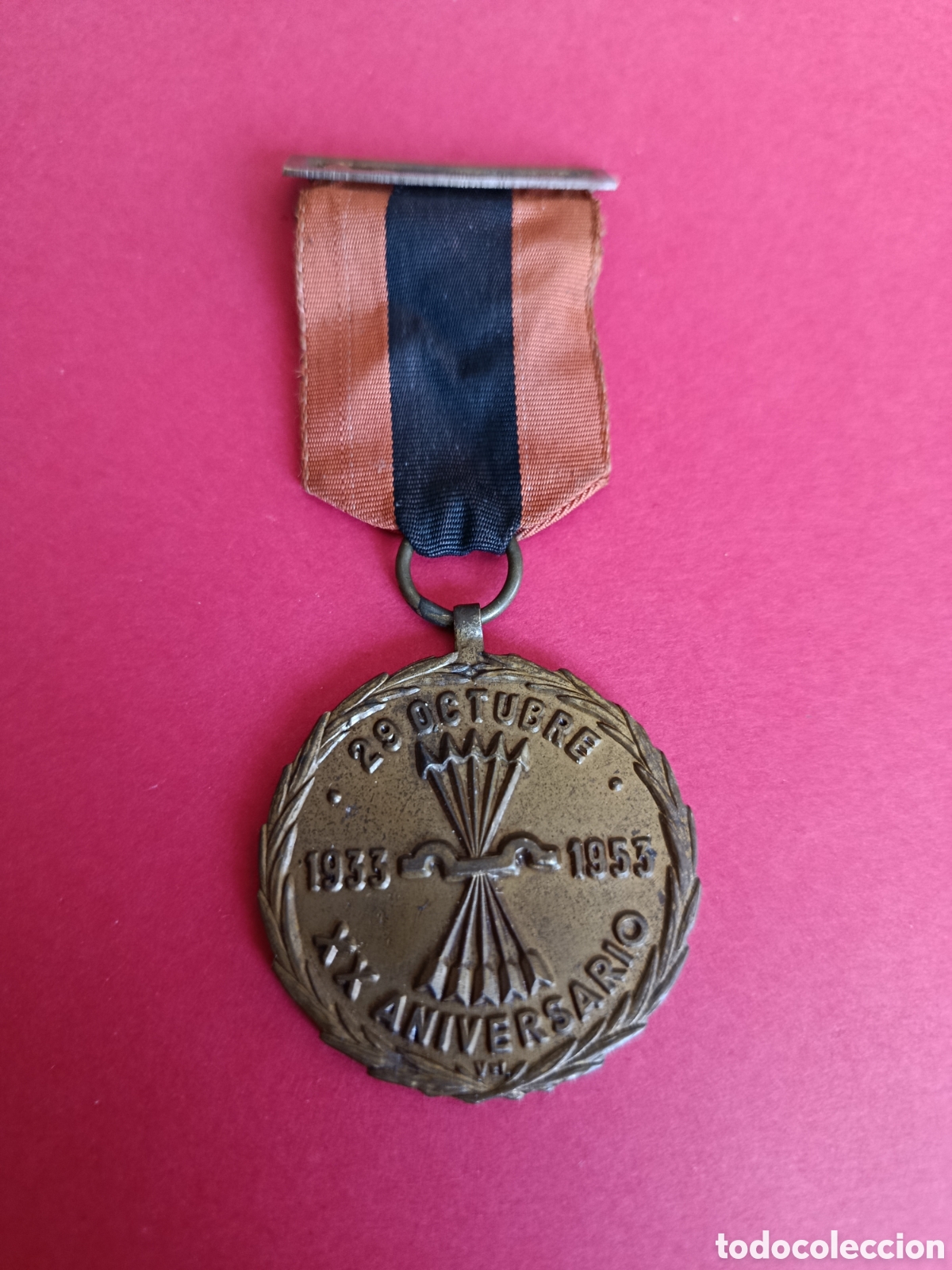 Military Antiques: MEDALLA CONMEMORATIVA DEL XX ANIVERSARIO DE LA FUNDACI&Oacute;N DE FALANGE ESPA&Ntilde;OLA. MBC+.