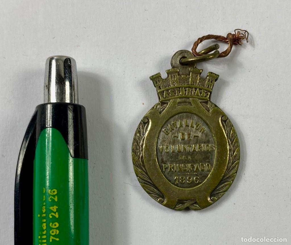 Militaria: Medalla del batall&oacute;n de voluntarios a la guerra de Cuba del a&ntilde;o 1896