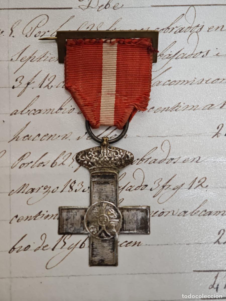 Militaria: Cruz del M&eacute;rito Militar de Plata con distintivo rojo &ndash; Guerra de Cuba &ndash; Alfonso XIII &ndash;