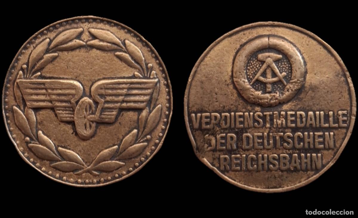 Militaria: Medalla al M&eacute;rito de los Ferrocarriles del Reich Alem&aacute;n. Alemania oriental.