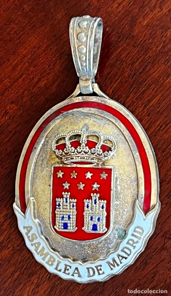 Militaria: ENCOMIENDA. MEDALL&Oacute;N, ASAMBLEA DE MADRID. POR DETRAS HEMOS TACHADO EL NOMBRE POR PRIVACIDAD, QUIEN L
