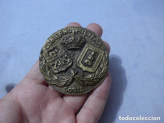 Militaria: Antigua medalla del Gobierno militar de Soria, Fuerzas armadas.