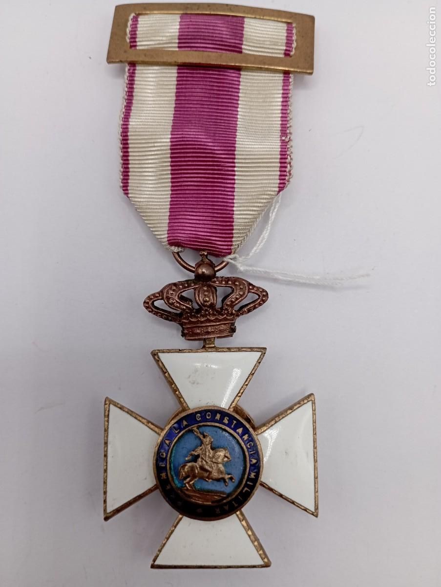Military Antiques: Medalla de la Orden de San Hermenegildo. Monarqu&iacute;a.