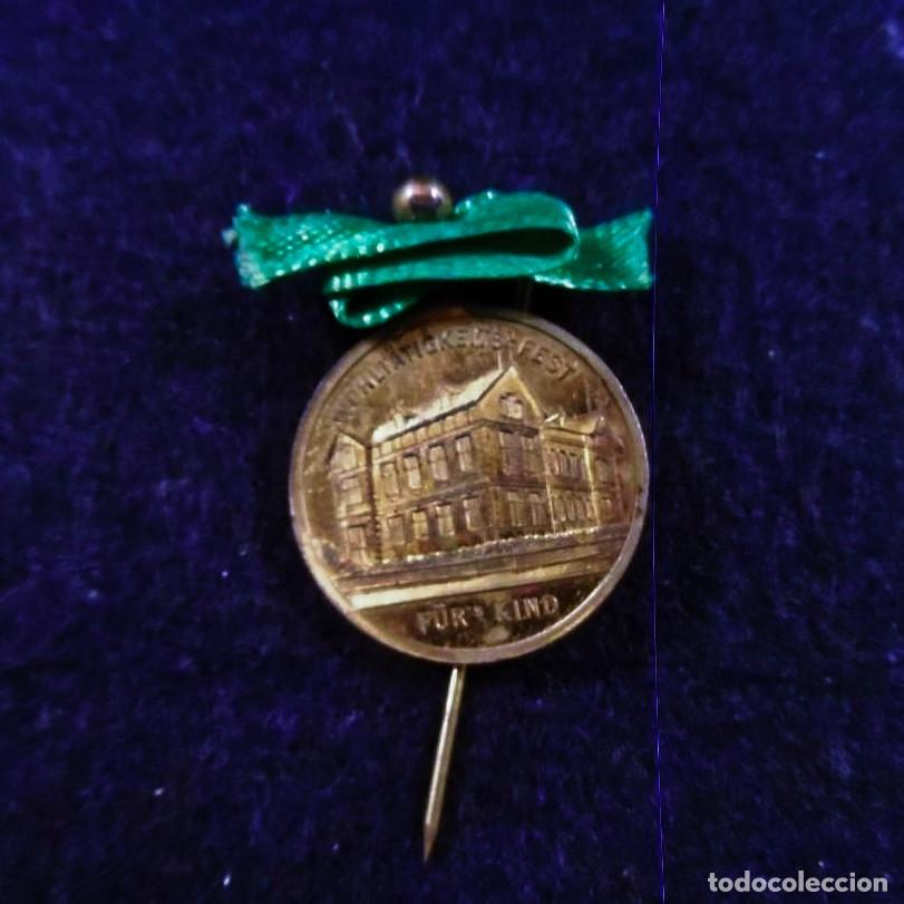 Militaria: MEDALLA WOHLT&Auml;TIGKEITS FEST F&Uuml;RS KIND - FESTIVAL BEN&Eacute;FICO PARA NI&Ntilde;OS. DEUTSCHLAND