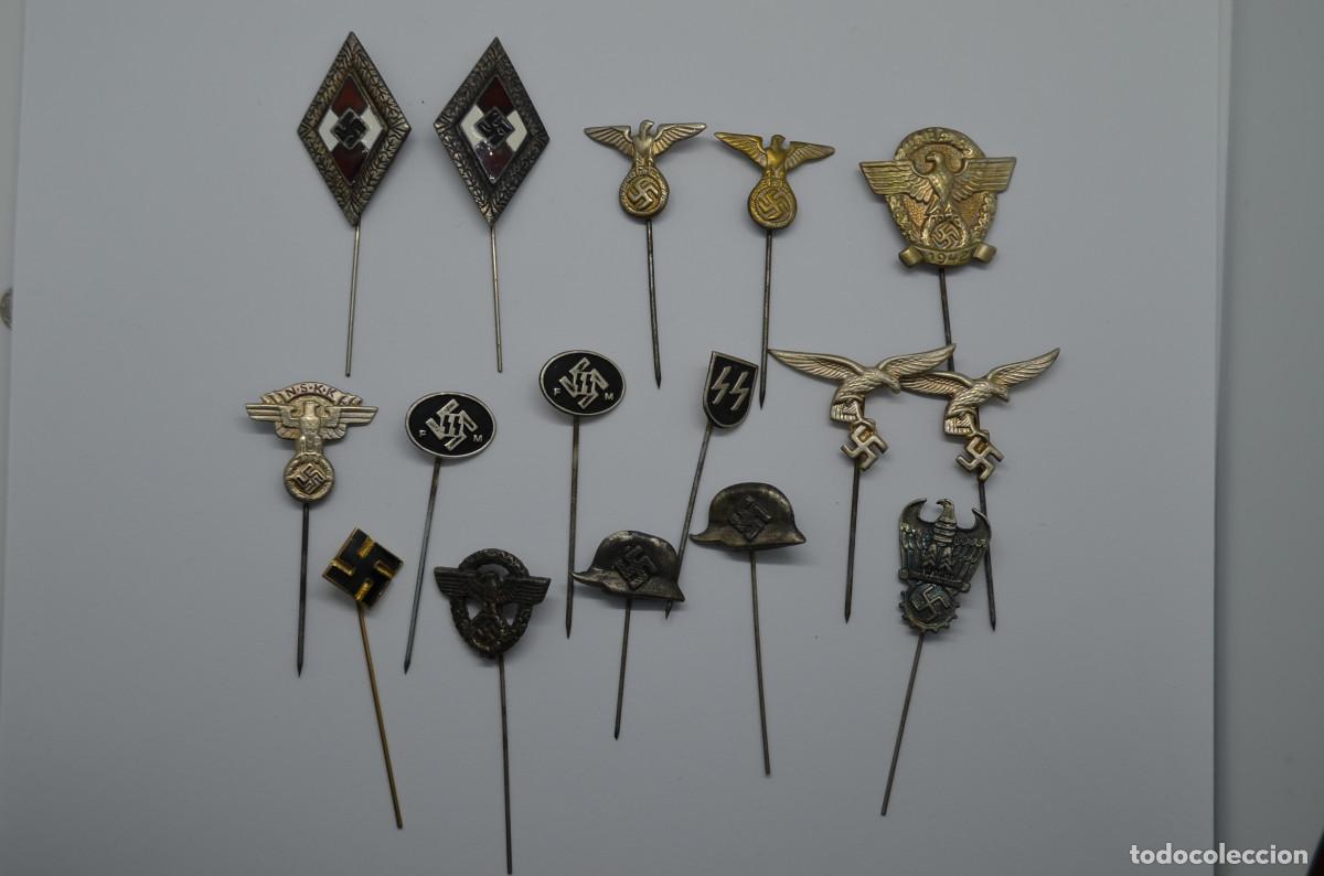 Militaria: WWII THE GERMAN 16 MINIATURES