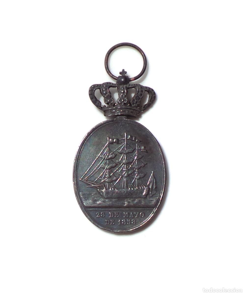 Militaria: MEDALLA VIAJE DE SS.MM. POR LEVANTE. 28 DE MAYO 1858. ISABEL II.