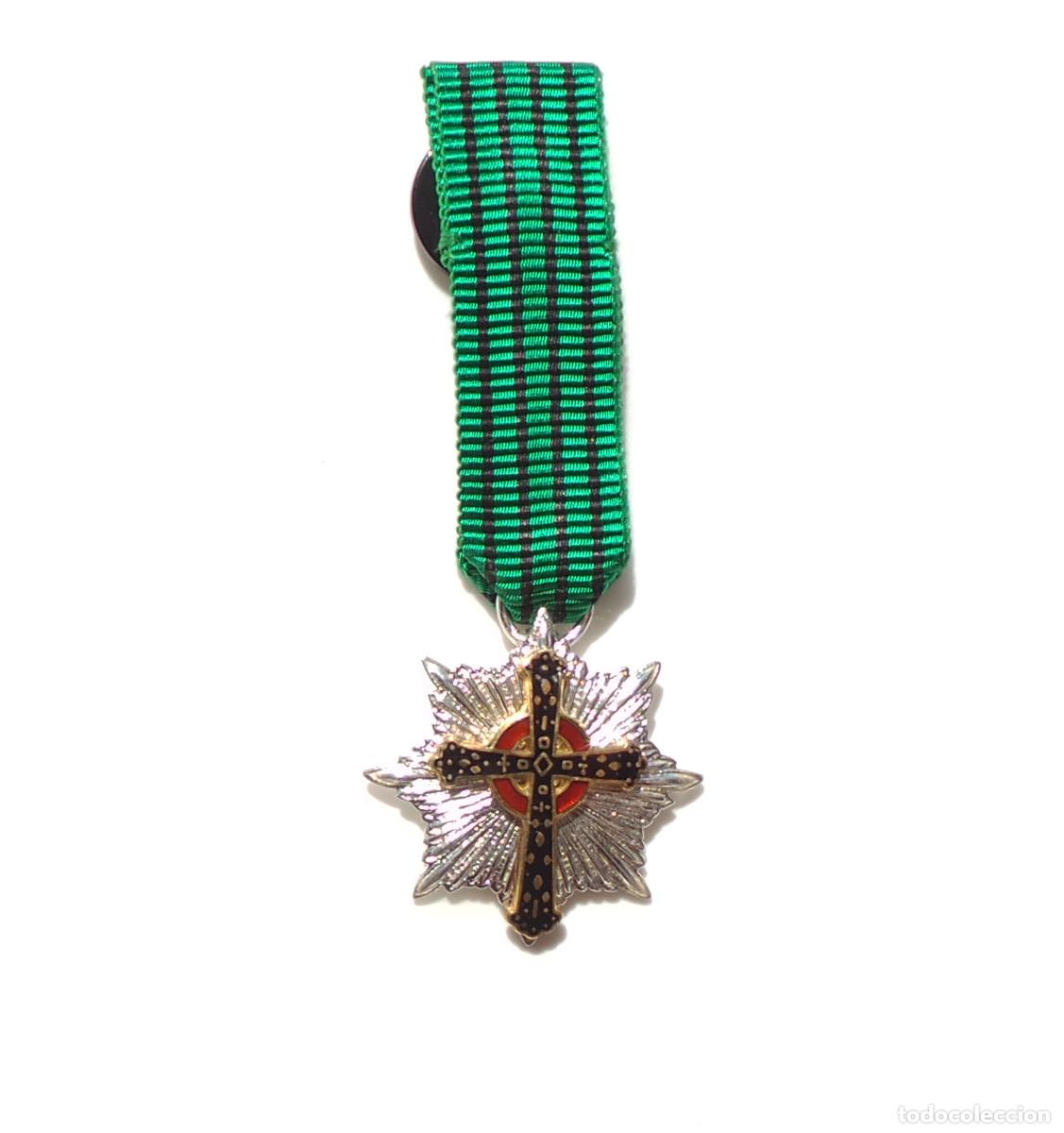 Militaria: REAL ORDEN DE LA LEGITIMIDAD PROSCRIPTA, CONDECORACI&Oacute;N DIN&Aacute;STICA CREADA 1923 PRETENDIENTE CARLISTA