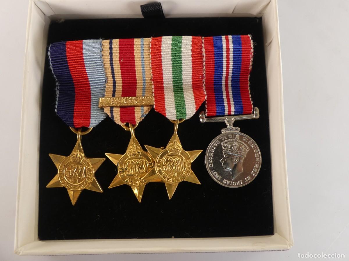 Militaria: PASADOR CON MEDALLAS
