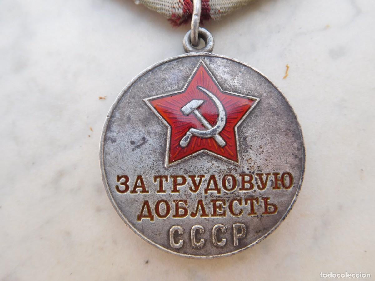 Militaria: Medalla sovi&eacute;tica de trabajador distinguido URSS Rusia
