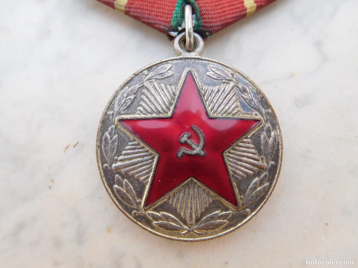 Militaria: Medalla sovi&eacute;tica por 20 a&ntilde;os de servicio impecable. Primera clase URSS Rusia
