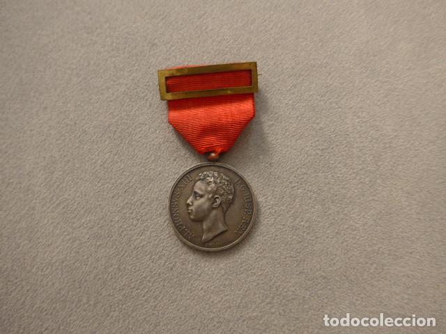 Militaria: Antigua medalla espa&ntilde;ola de plata de 1902 de Alfonso XIII, original, de la mayoria de edad del Rey