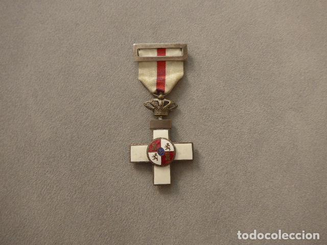 Militaria: Antigua medalla al merito militar blanco, epoca de Juan Carlos I, original