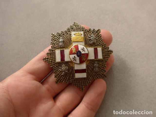Militaria: Antigua medalla o placa al merito militar blanco pensionado franquista, original, epoca de Franco