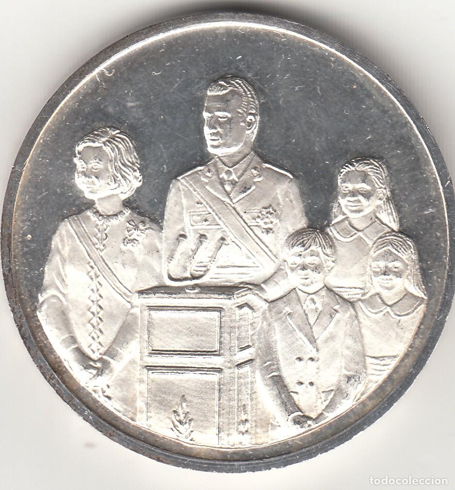 Militaria: MEDALLA 1975: PROCLAMACION JUAN CARLOS I REY DE ESPA&Ntilde;A - FAMILIA REAL / PLATA