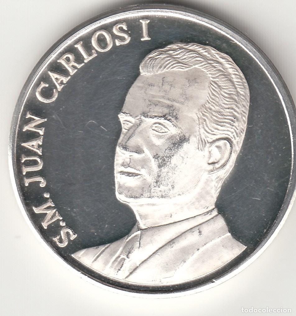 Militaria: MEDALLA 1975: PROCLAMACION JUAN CARLOS I REY DE ESPA&Ntilde;A / PLATA