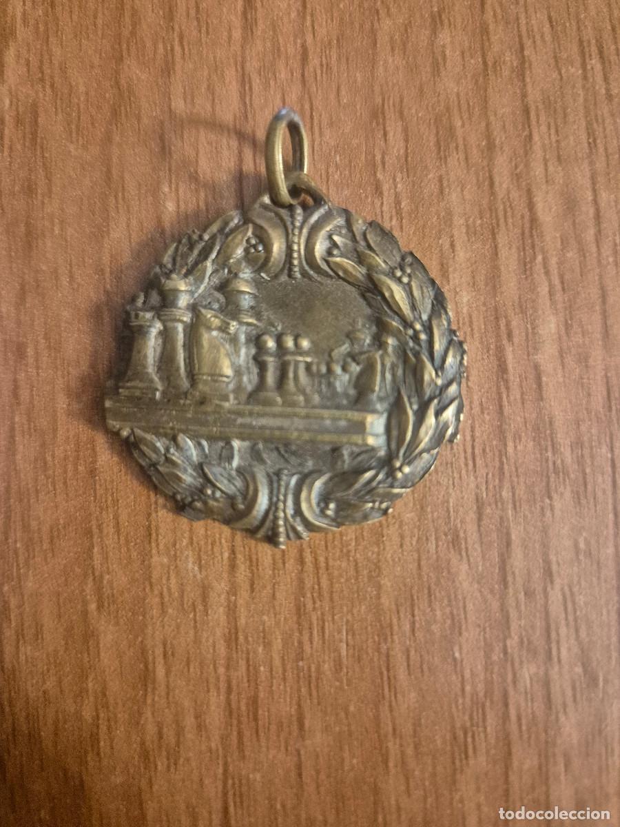 Militaria: ANTIGUA MEDALLA AJEDREZ. F.E.B. PREMI NADAL 1945.