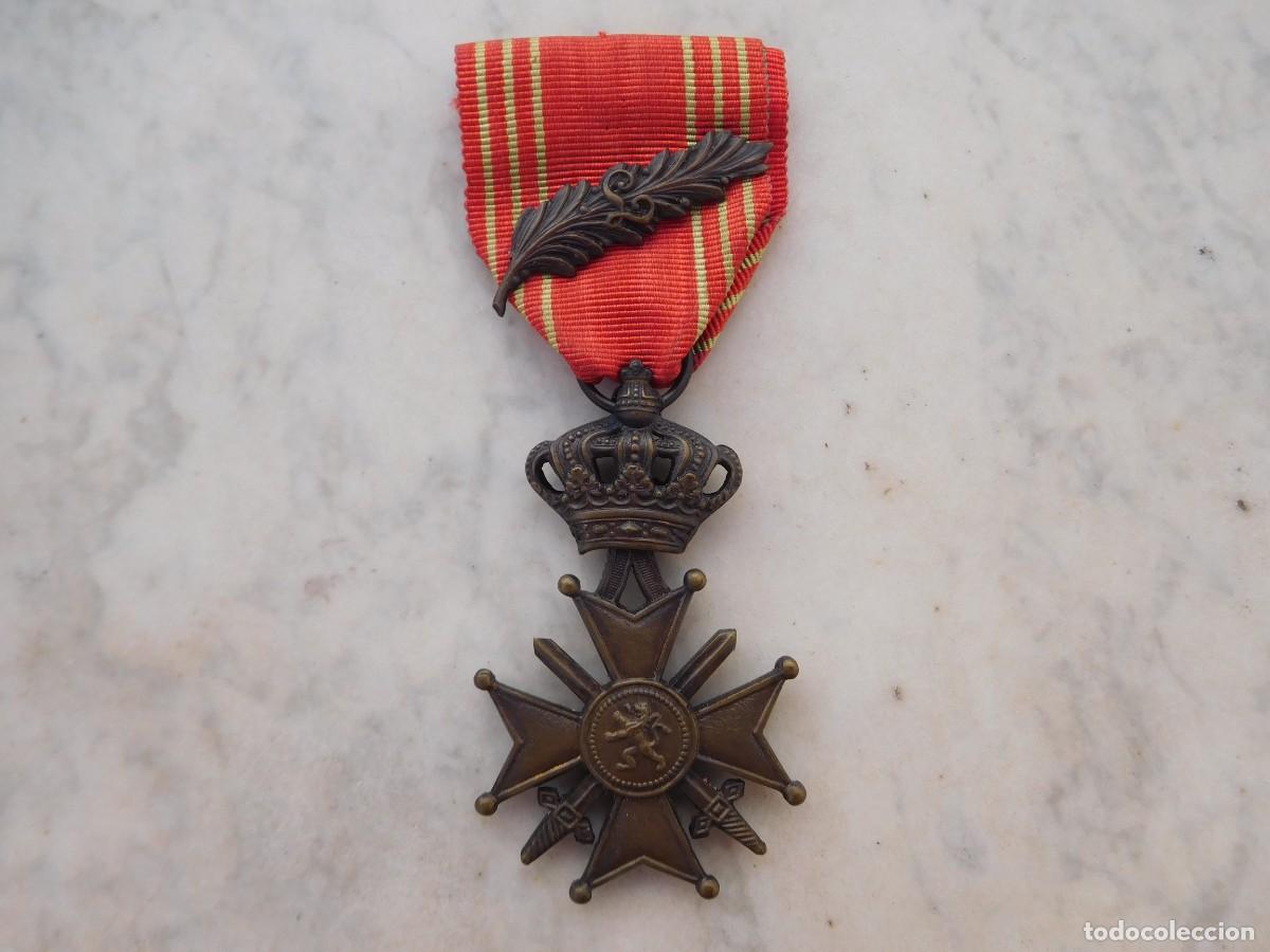 Militaria: B&eacute;lgica. Cruz de guerra con palma de bronce WW2