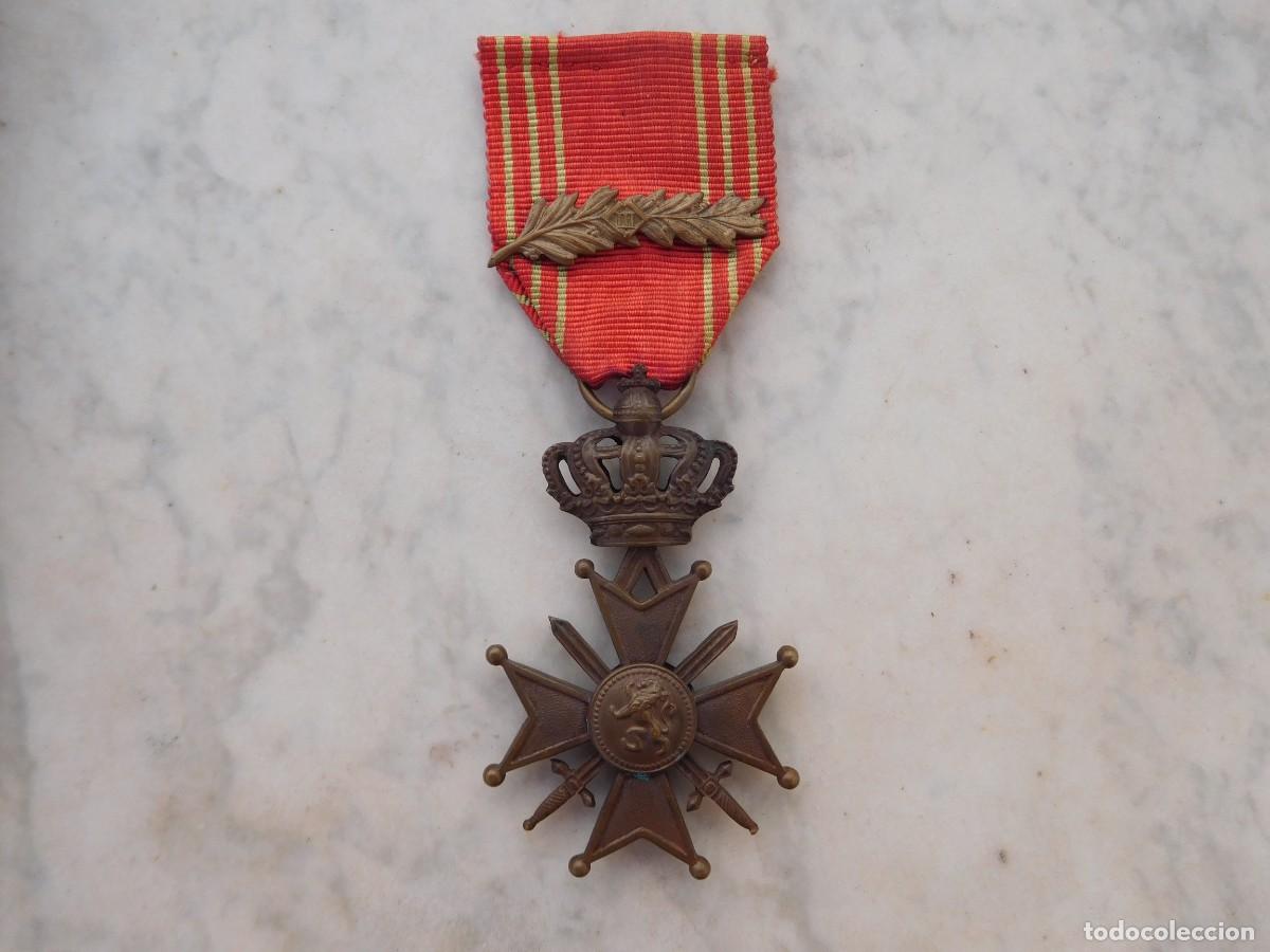 Militaria: B&eacute;lgica. Cruz de guerra con palma de bronce WW2