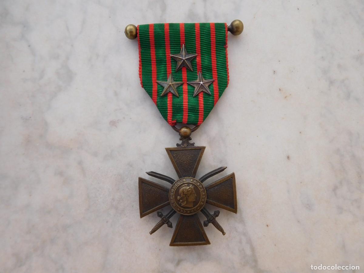 Militaria: Francia. Cruz de guerra de 1915 con 3 estrellas WW1