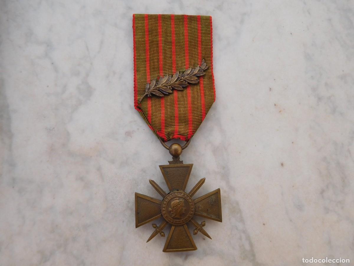 Militaria: Francia. Cruz de guerra de 1917 con palma de bronce WW1