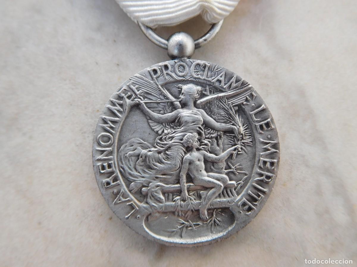 Militaria: Francia. federaci&oacute;n nacional de condecorados con la medalla de honor al trabajo