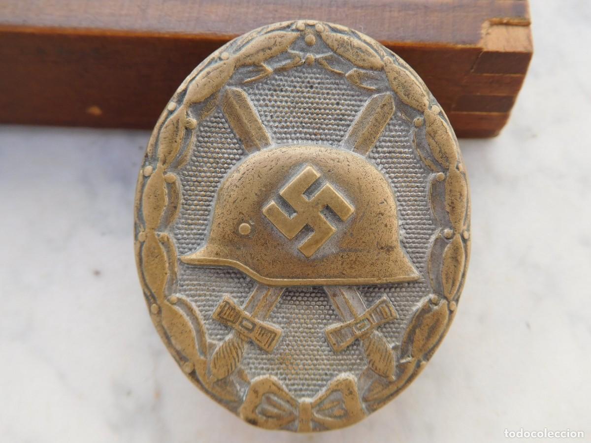 Militaria: Alemania III Reich. Distintivo de herido categor&iacute;a plata marcado L/56 WW2