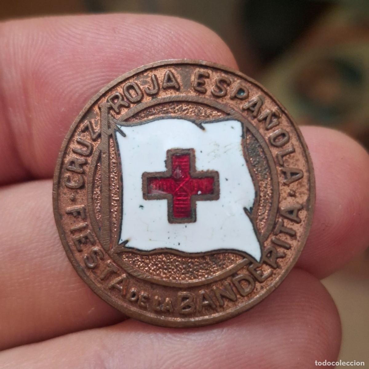 Militaria: MEDALLA - PIN CRUZ ROJA ESPA&Ntilde;OLA. Fiesta de la banderita. Epoca de Franco