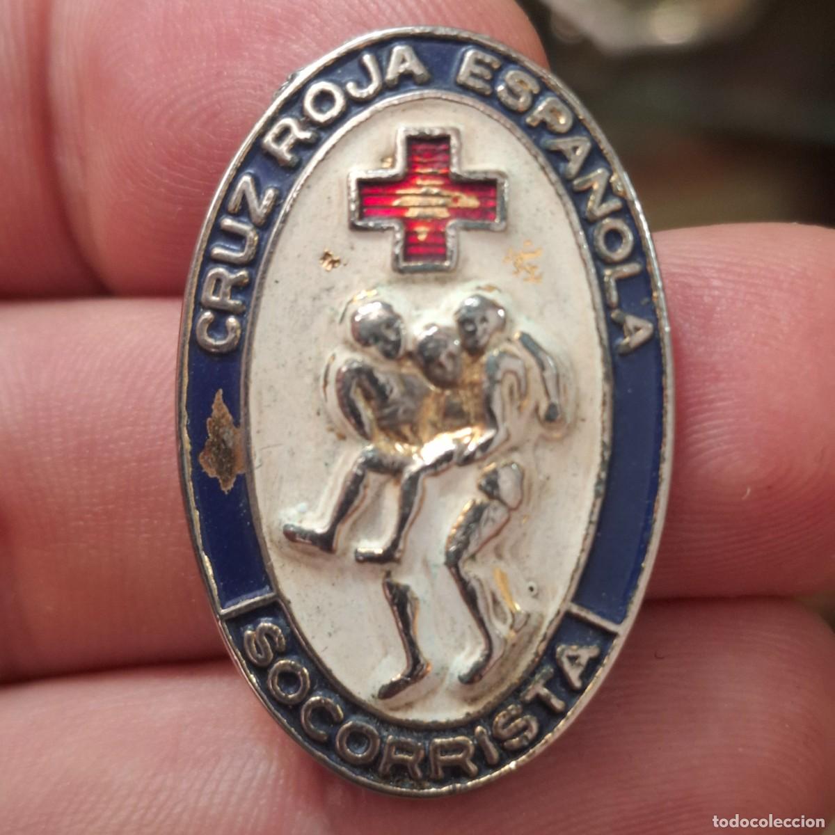 Militaria: Placa esmaltada Socorrista Cruz Roja Espa&ntilde;ola.