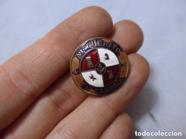 Militaria: Antiguo tapon centro de medalla al merito en campa&ntilde;a, castells, original.