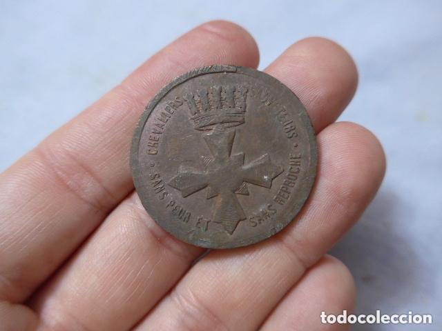 Militaria: Antigua medalla francesa a identificar, Francia.